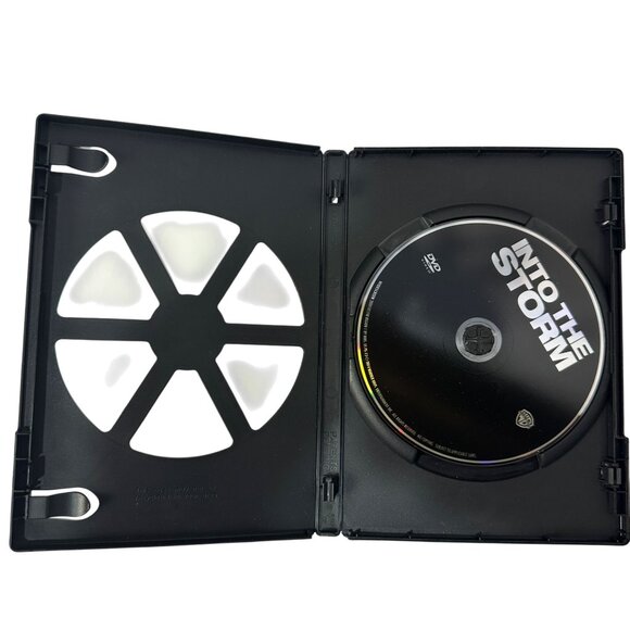 Into The Storm 2014 Richard Armitage Rated PG13 Warner Bros DVD Extreme Weather - Picture 3 of 6